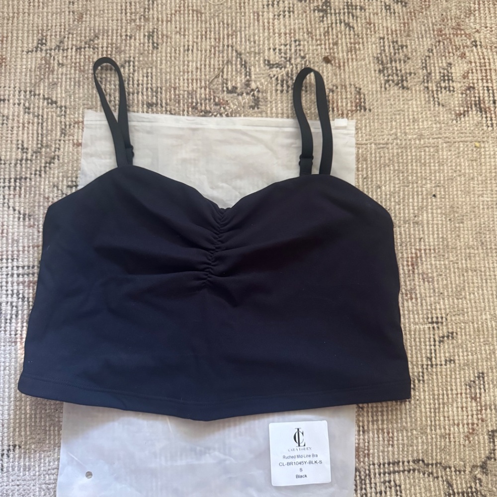 Cara Loren Active Ruched Crop Bra - Picture 4 of 4